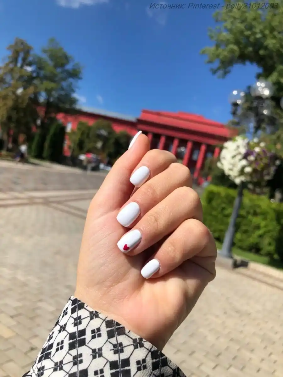 Белые ногти